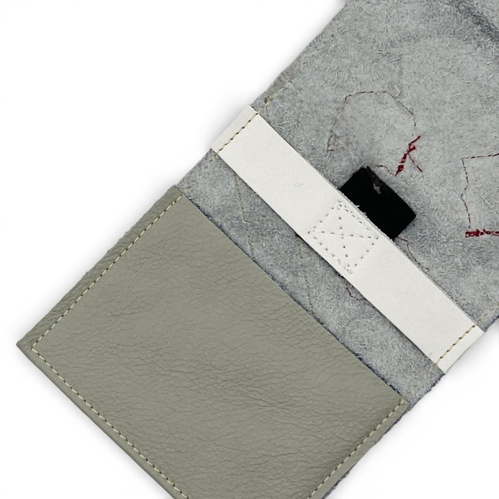 Iliac Golf Yardage Book Cover Half Dance Collection Eagle Gray Pure White イリアックゴルフ ヤーデージブックカバー イーグル グレー ピュア ホワイト