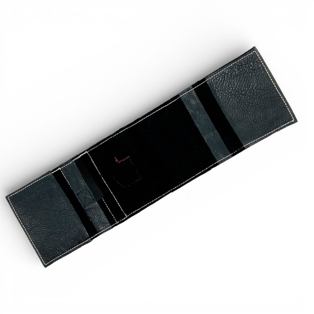 Iliac Golf Yardage Book Cover Pinseeker Collection Pitch Black Pure White イリアックゴルフ ヤーデージブックカバー ピッチ ブラック ピュア ホワイト